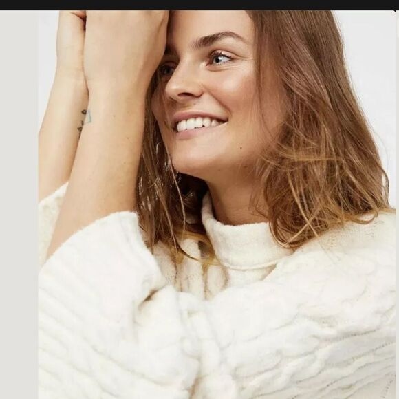 NEW FREE PEOPLE SNOWBIRD CABLE KNIT SWEATER IVORY - Picture 3 of 4
